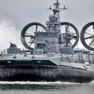 One of the largest Hovercraft in the world..jpg